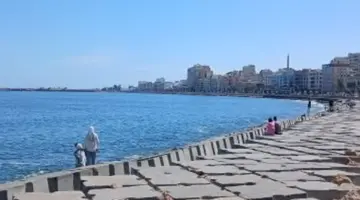 الطقس غدا.. أجواء حارة وارتفاع بالرطوبة والعظمى بالقاهرة 34 درجة